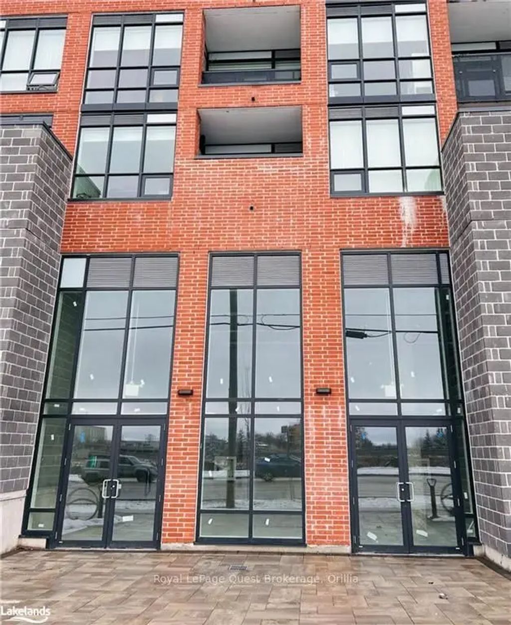681 Yonge Street 17, Barrie