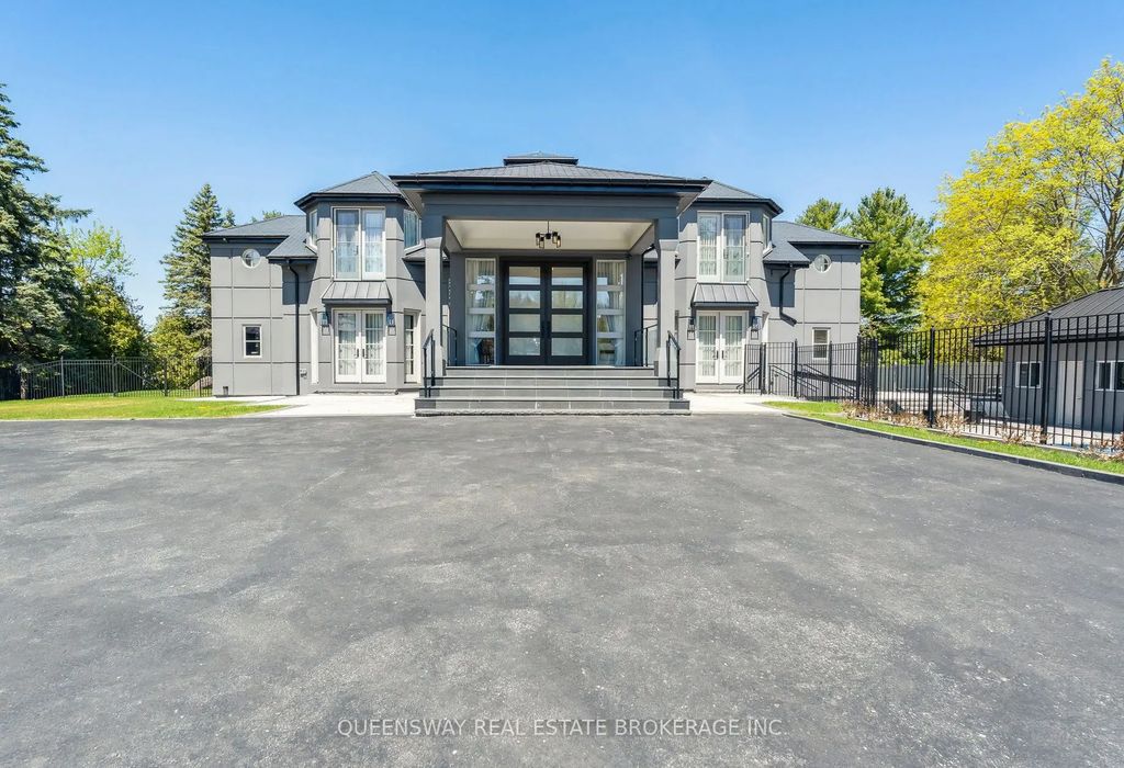 36 Pioneer Trail, Barrie