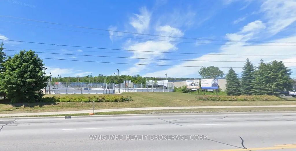 440 Dunlop Street, Barrie