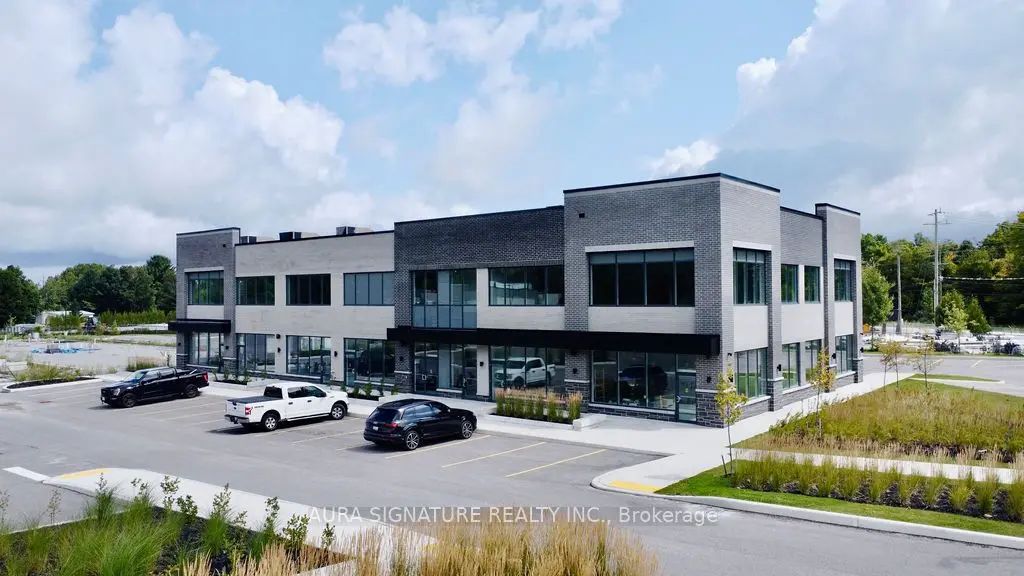 710 Balm Beach Road E 207-209, Midland
