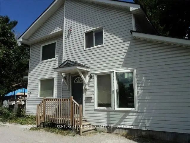136 Barrie Road, Orillia