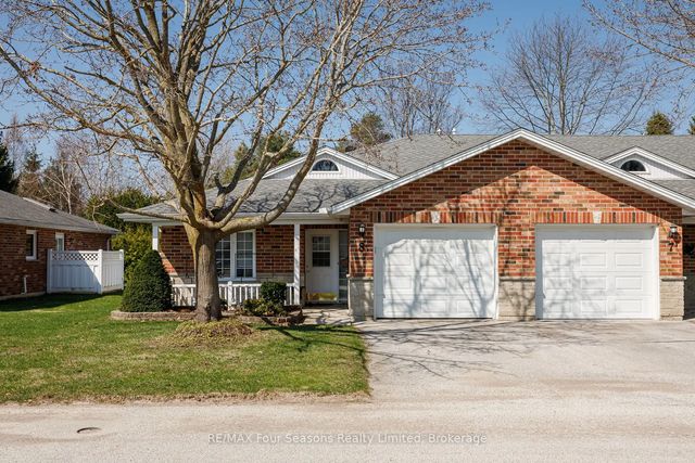 275 Huron Street 8, Clearview