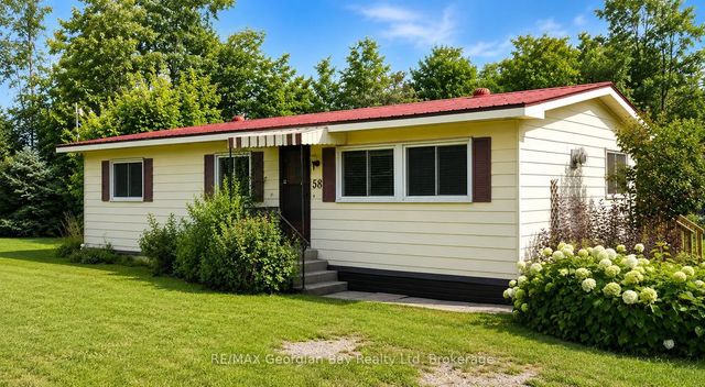 5263 Elliott Side Road 58, Tay