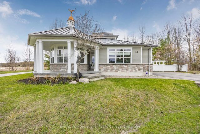 2 Swan Lane, Tay
