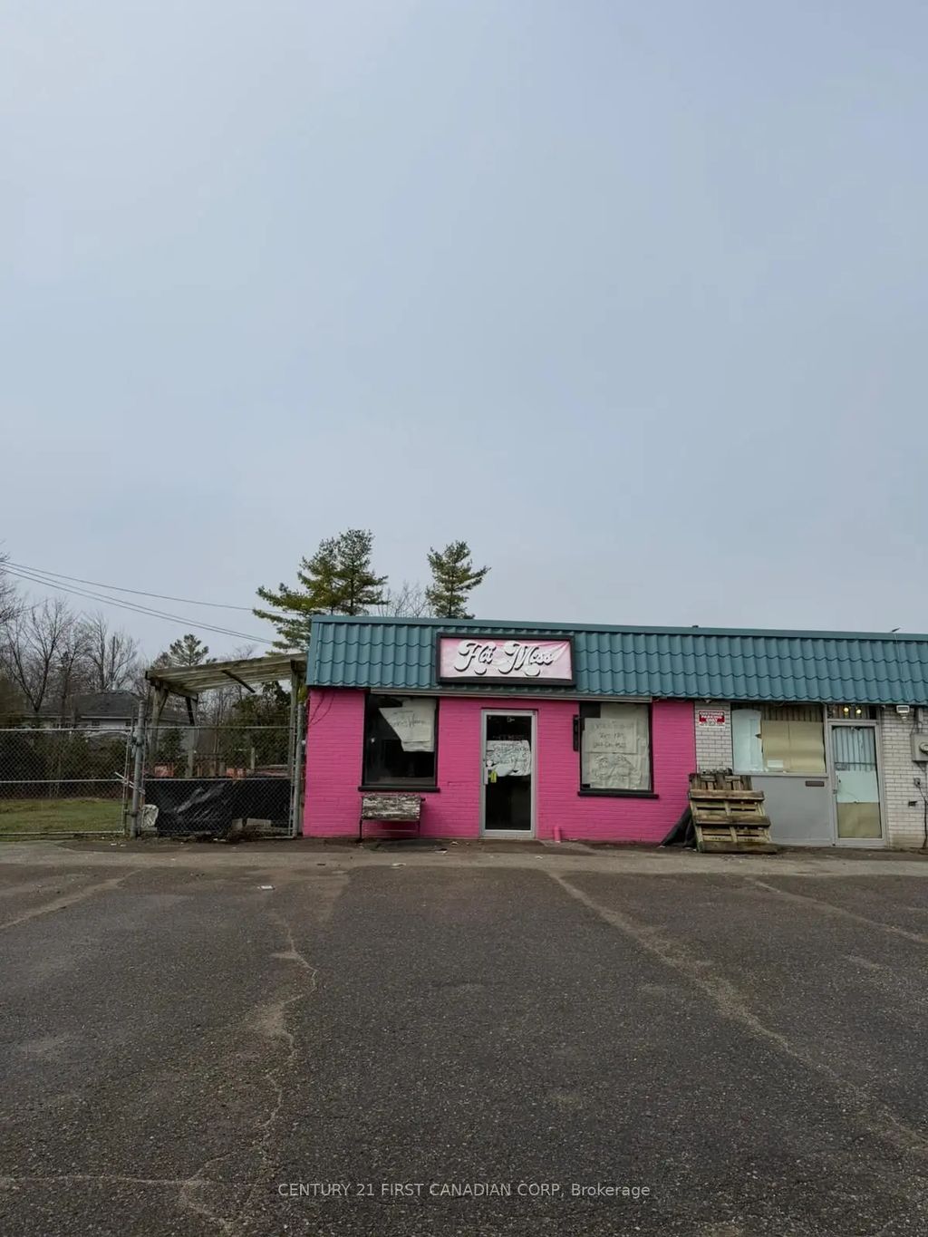 3081 Mosley Street, Wasaga Beach