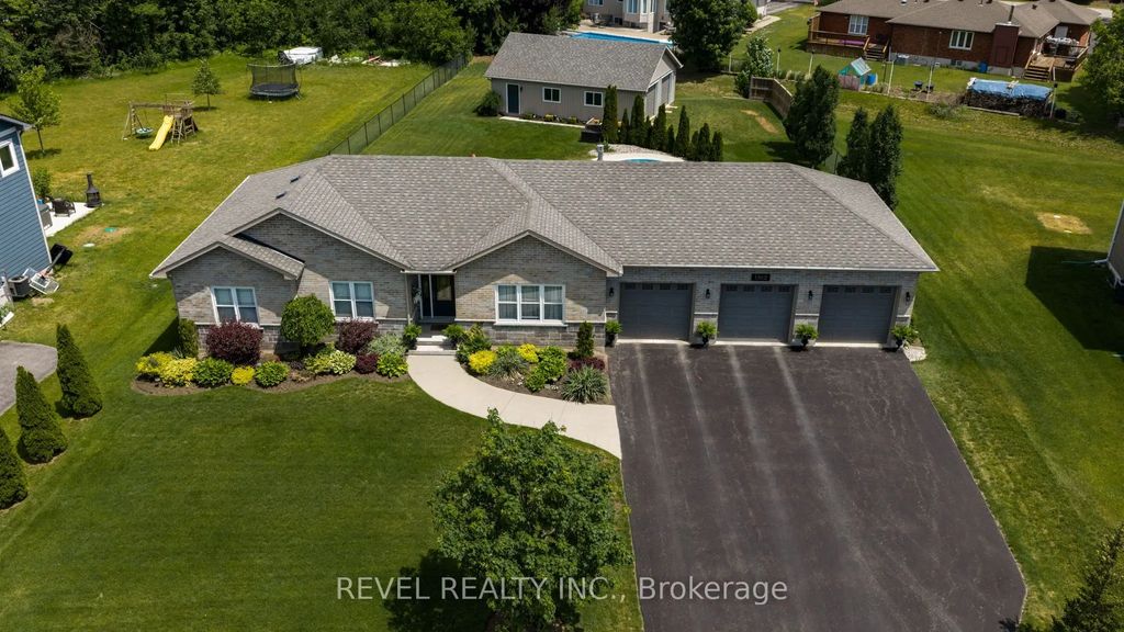 1962 Elana Drive, Severn