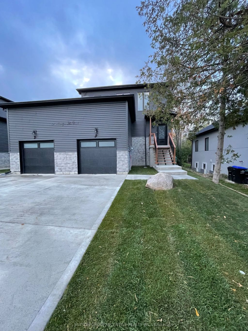 52 Marilyn Avenue S, Wasaga Beach