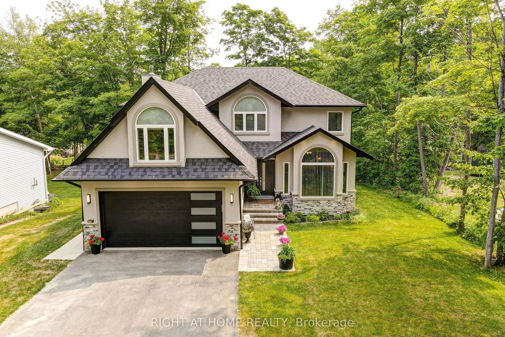 77 Polish Avenue, Penetanguishene