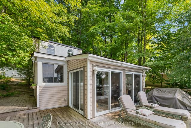 150 Farlain Lake Road E Cottage, Tiny