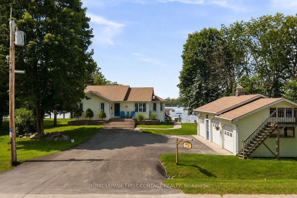 3316 Point Bush Court, Severn