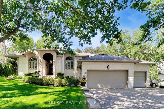 38 Castle Drive, Barrie