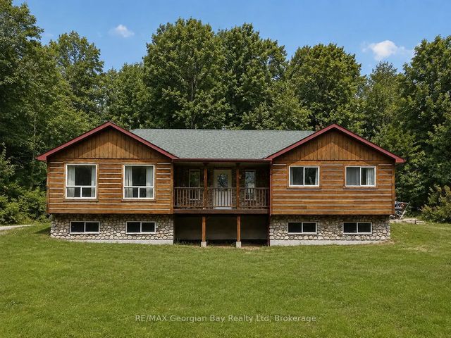 90 Farlain Lake Road W, Tiny