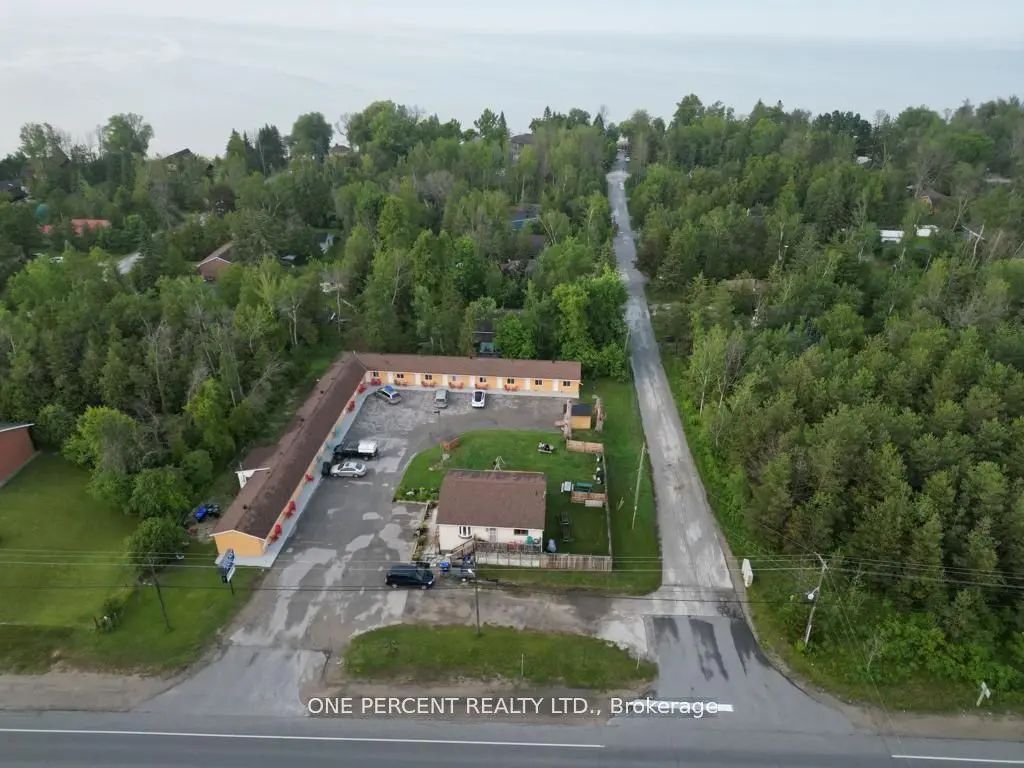 9448 Beachwood Road, Collingwood