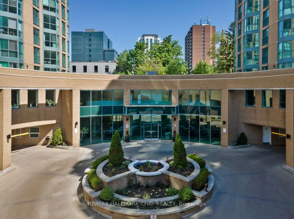 150 Dunlop Street E 1104, Barrie