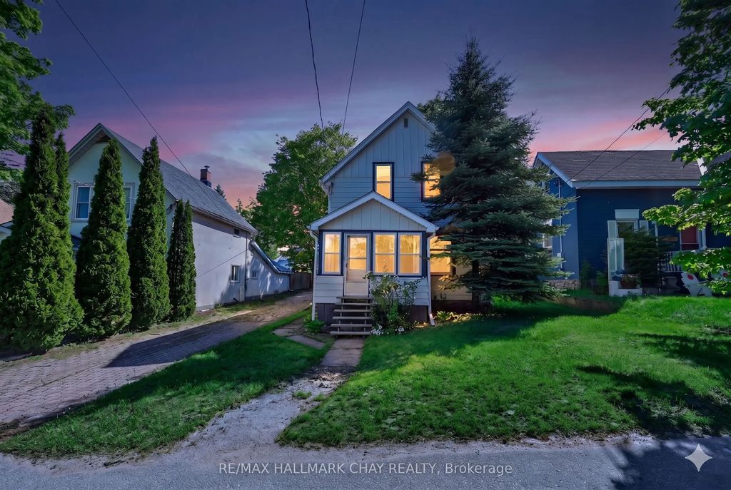 23 Maria Street, Penetanguishene