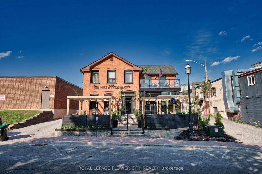 49 Mary Street, Barrie