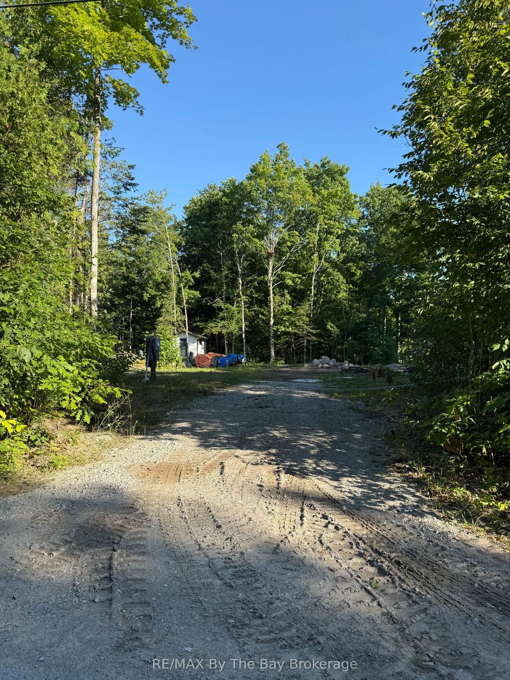 909 17 Concession, Tiny