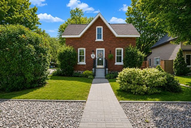 15 Leonard Avenue, Penetanguishene
