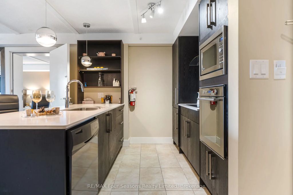 9 Harbour Street E 5109/5111, Collingwood