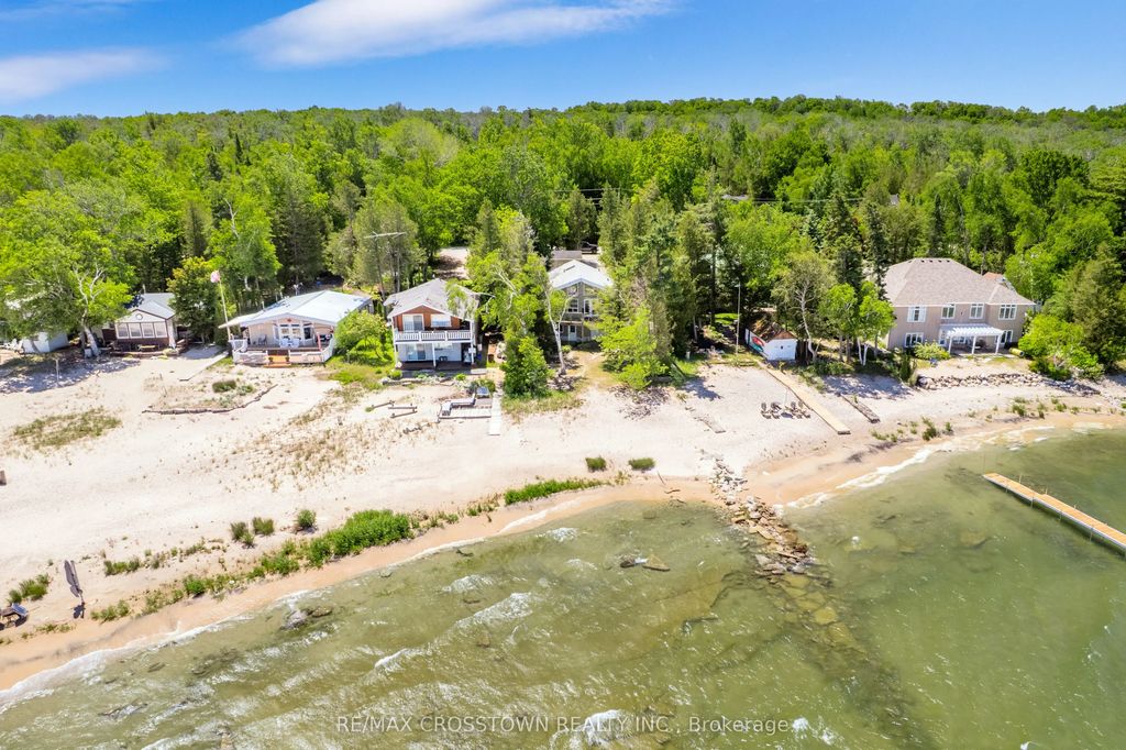 1799 Champlain Road, Tiny