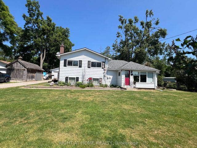 12 Lakeshore Road E, Oro-Medonte