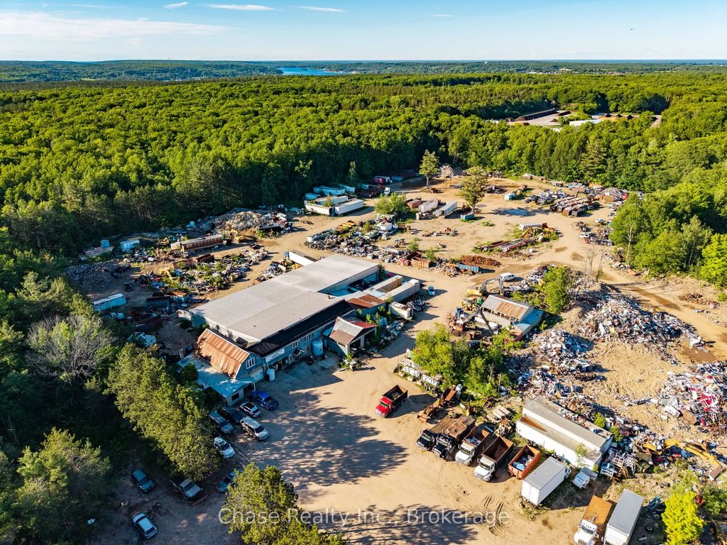1750 Golf Link Road, Tiny