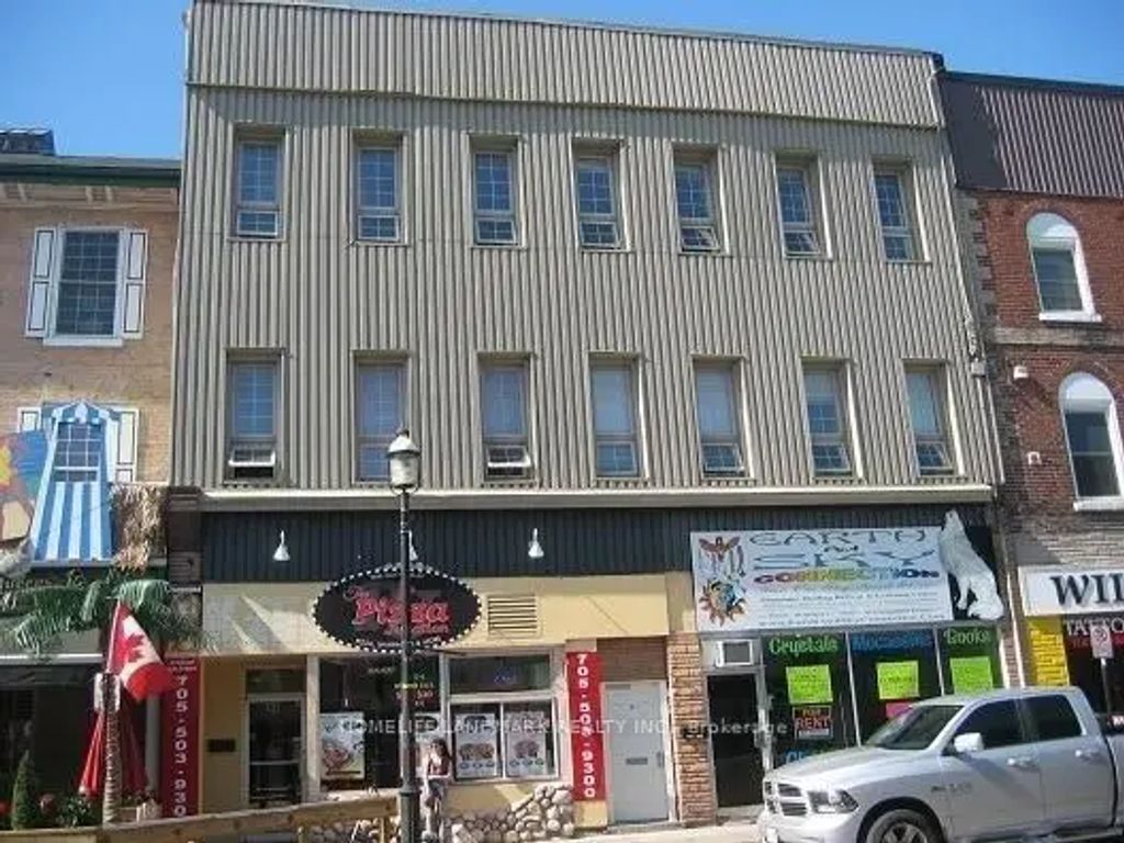 104 Dunlop Street E, Barrie