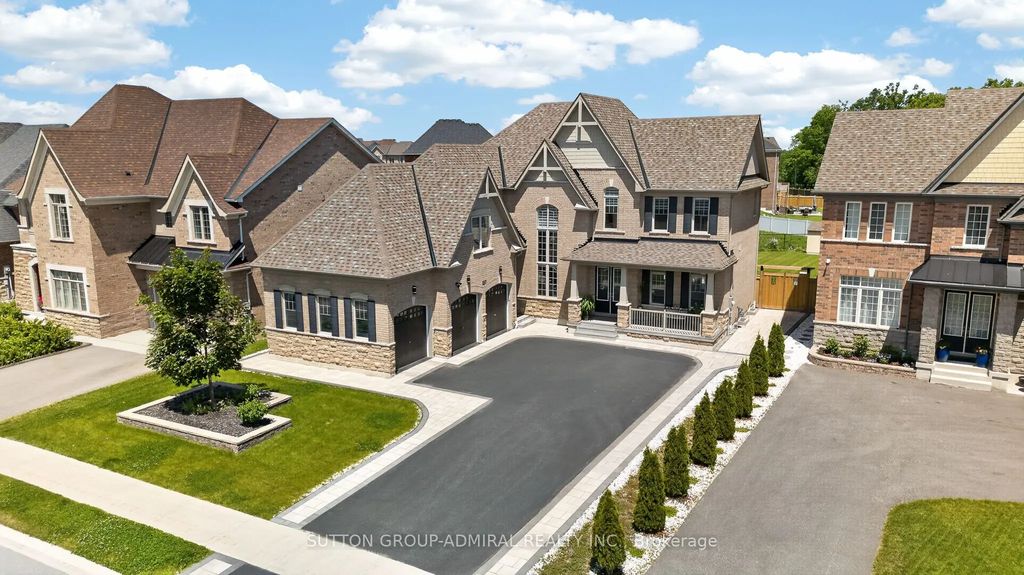187 Trail Boulevard, Springwater