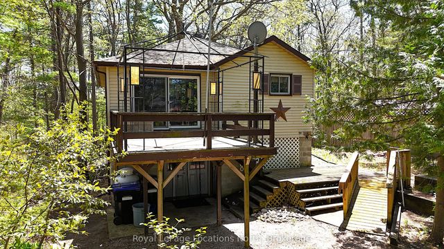 25 Balmoral Avenue, Tiny