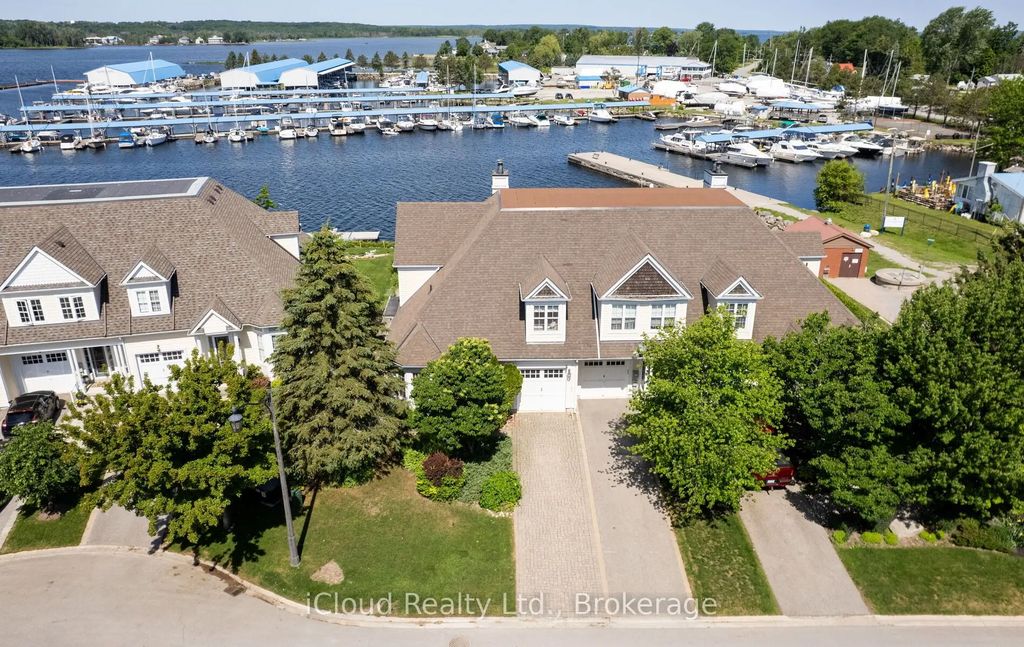 104 Wycliffe Cove N/a, Tay