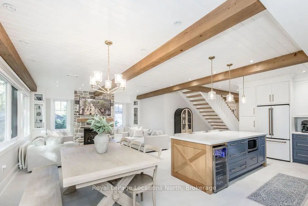 545 Oxbow Park Drive, Wasaga Beach