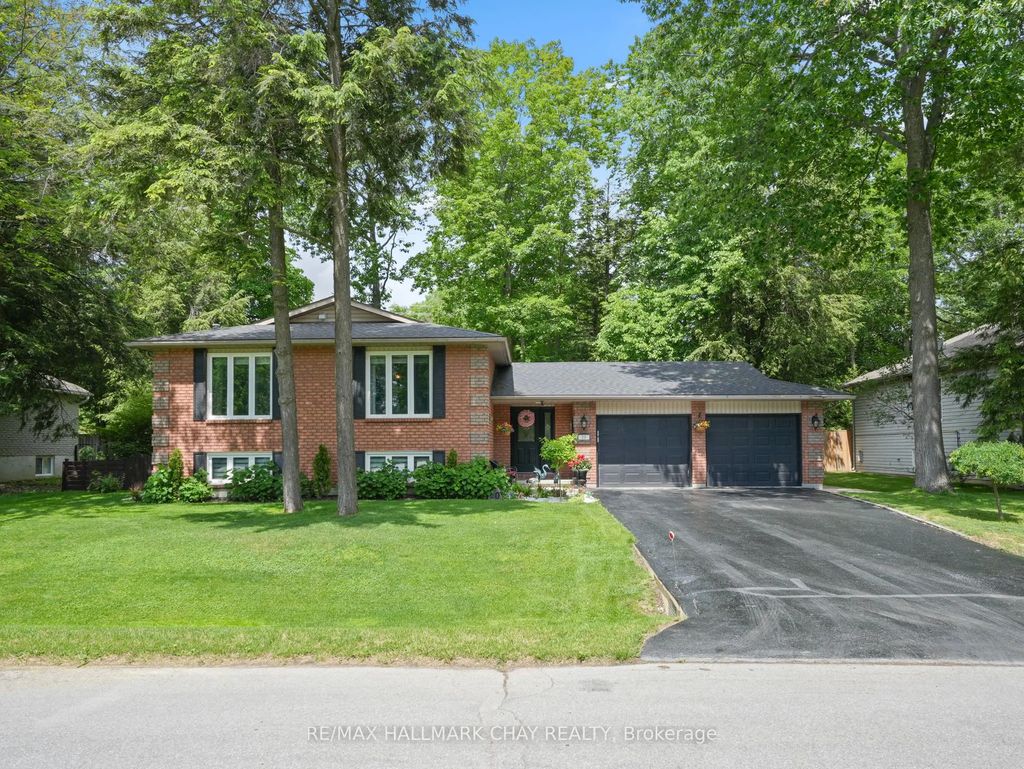 20 Downer Crescent, Wasaga Beach