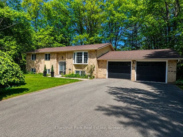 135 Christopher Avenue, Wasaga Beach