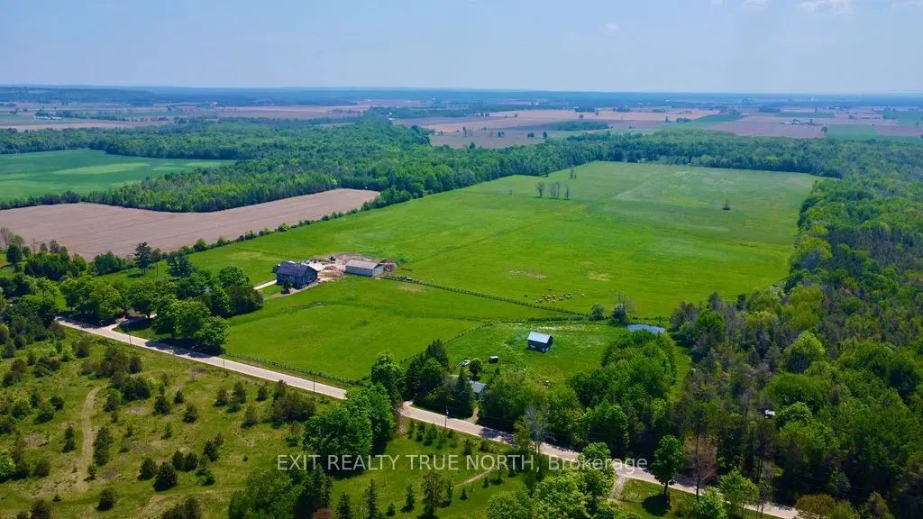 199 3 Concession Road W, Tiny