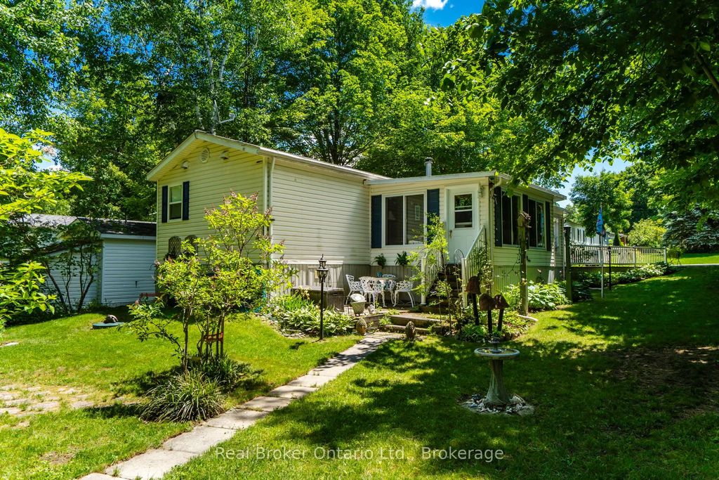 5411 Elliott Side Road 5, Tay