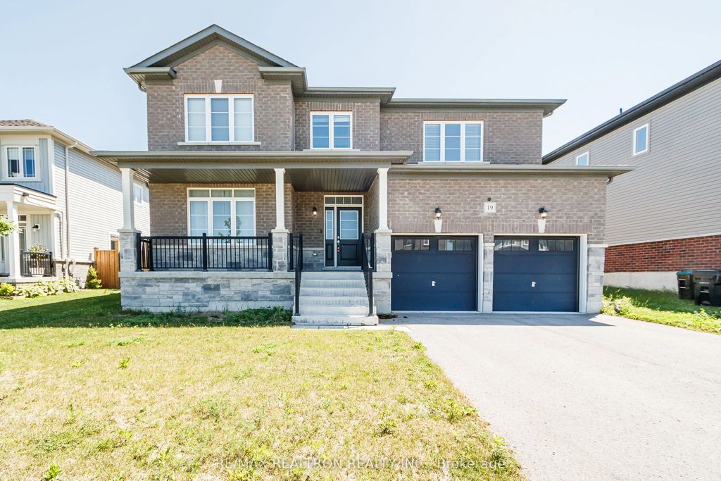 19 Middleton Drive, Wasaga Beach