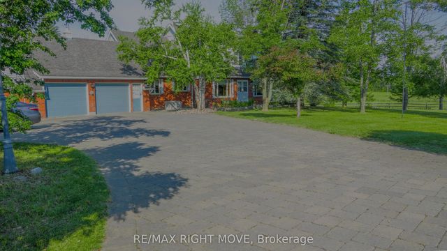 9992 Hwy 12 Highway, Oro-Medonte