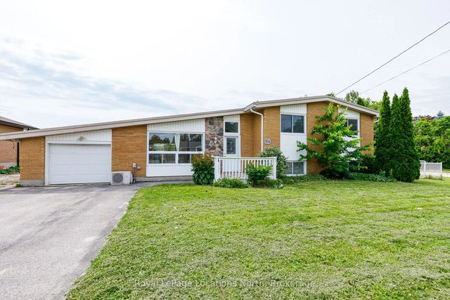 594 Oak Street, Collingwood