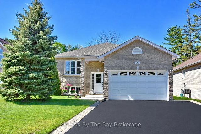 4 Anthony Street, Wasaga Beach