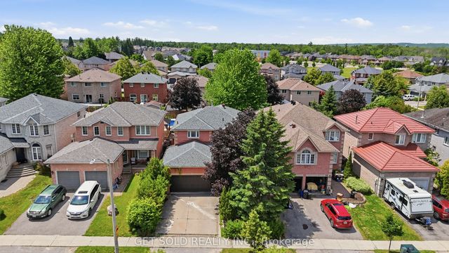 28 Hawkins Drive, Barrie