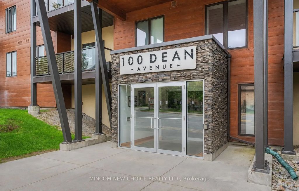 100 Dean Avenue 414, Barrie