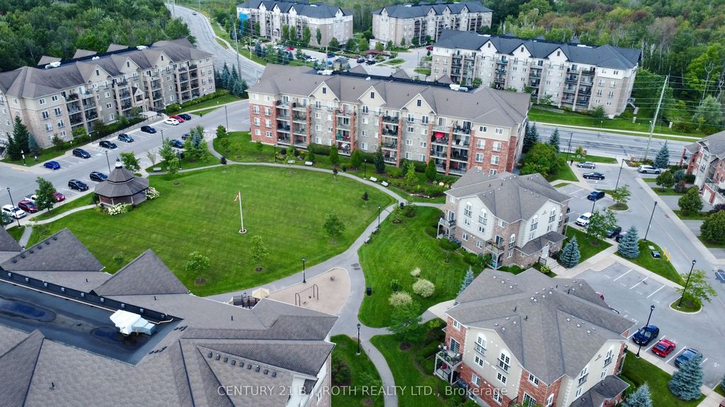 43 Ferndale Drive S 104, Barrie
