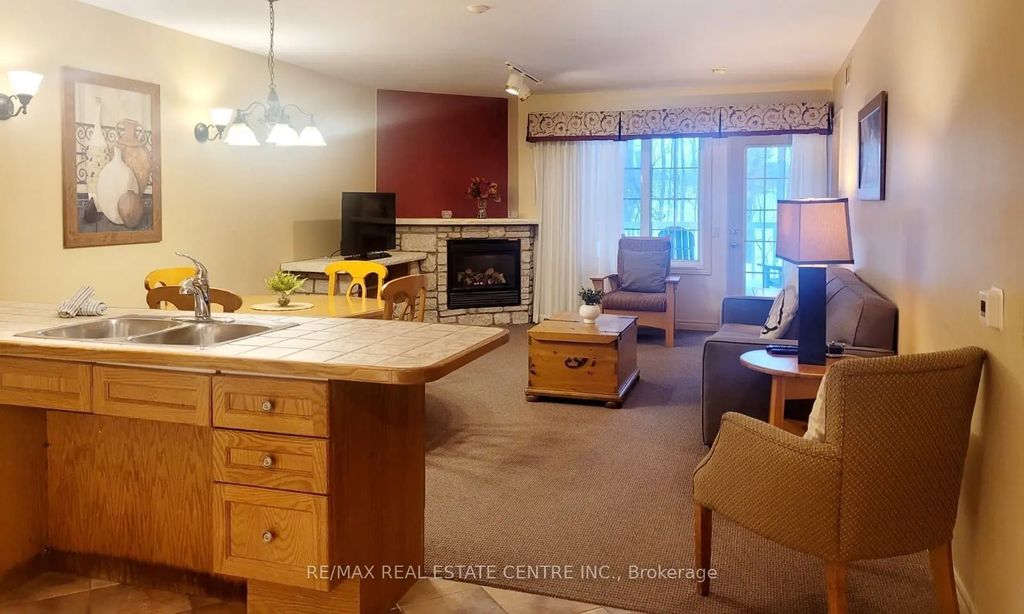 90 Highland Drive 2120, Oro-Medonte