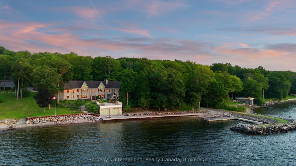 250 Gordon Drive, Penetanguishene