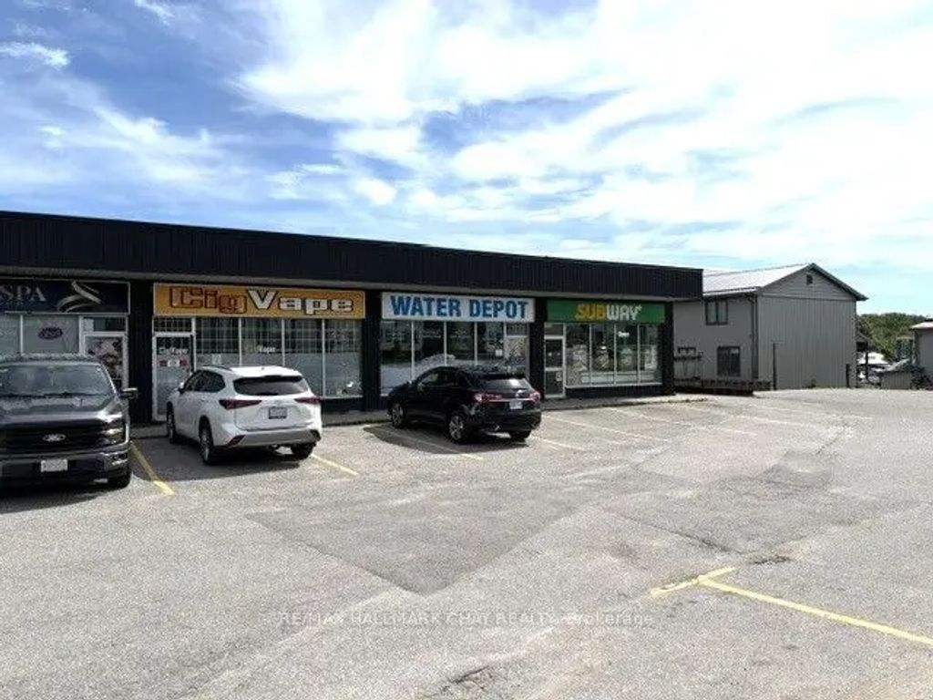 660 Atherley Road 6, Orillia