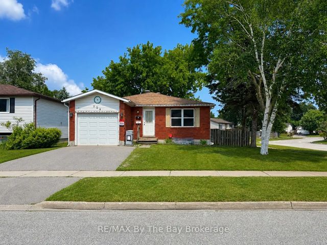 326 Christine Drive, Midland