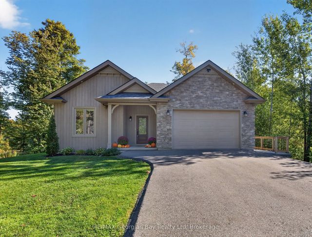 73 Polish Avenue, Penetanguishene