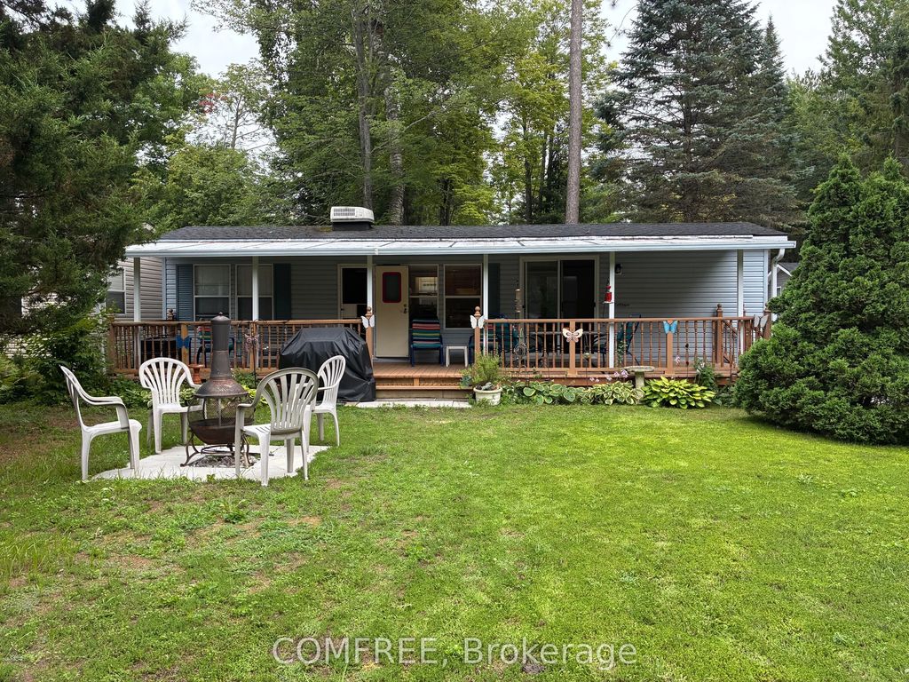 85 Theme Park Drive 82, Wasaga Beach