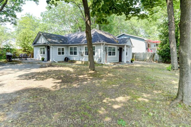 110 24th Street N, Wasaga Beach