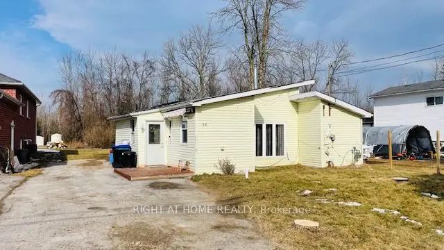 26 George Avenue, Wasaga Beach